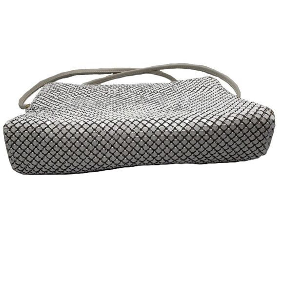Vintage Whiting and Davis White Mesh Envelope Bag with Shoulder Crossbody Strap - Picture 3 of 6